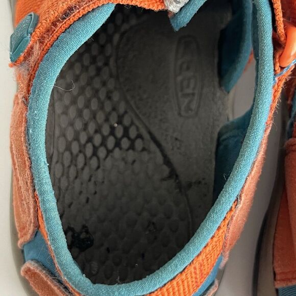 Keen Whisper Sandals Size 2 Orange Toggle Vibram Hiking Camping Outdoors Water - Picture 10 of 11